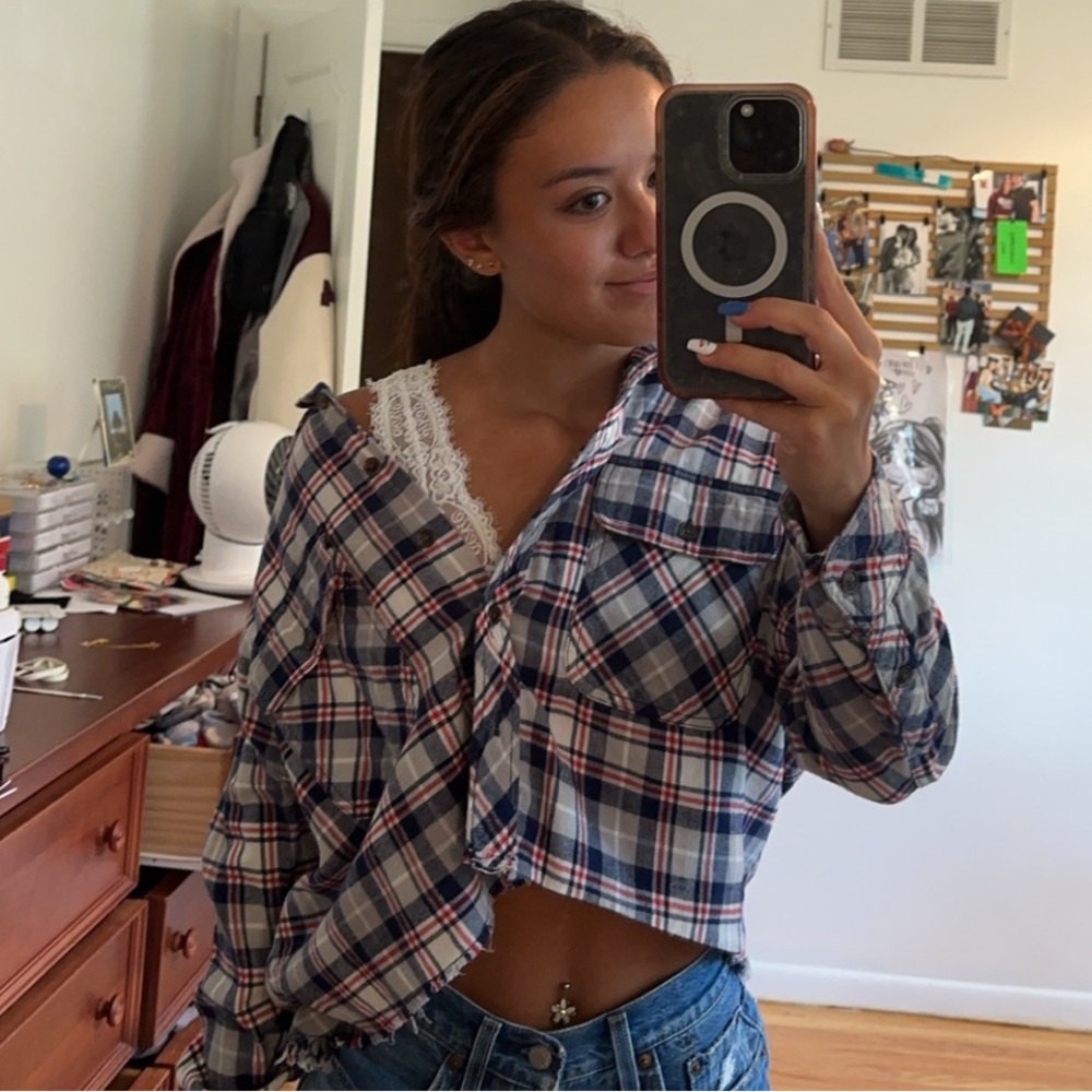 Urban Outfitters BDG: Plaid Flannel Red, White, and Blue Distressed. Small